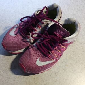 Nike Zoom Elite 8 Womens 7.5 Hyper Grape 748589502 Lightweight Running Fast